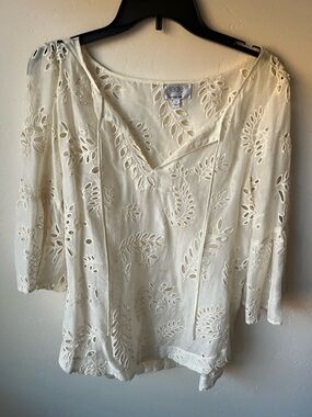 Jade for Johnny Was Cream Eyelet V-Neck Tunic Top